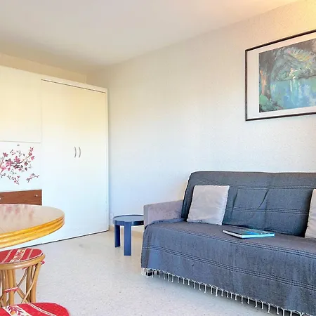 Apartment 2 Pieces Avec Piscine, Tennis, Petanque Et Parking A 2 Pas De La - - Fr-1-251-457 Le Lavandou