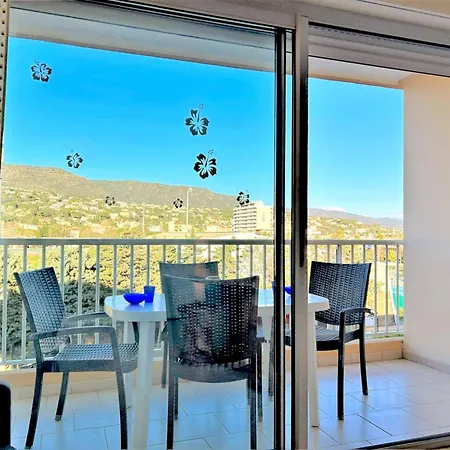 Apartment 2 Pieces Avec Piscine, Tennis, Petanque Et Parking A 2 Pas De La - - Fr-1-251-457