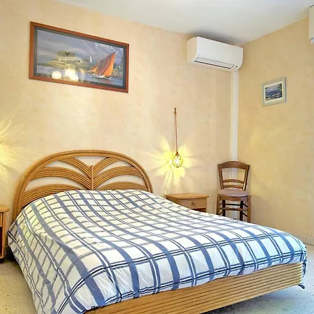 2 Pieces Avec Piscine, Tennis, Petanque Et Parking A 2 Pas De La - - Fr-1-251-457 Apartment